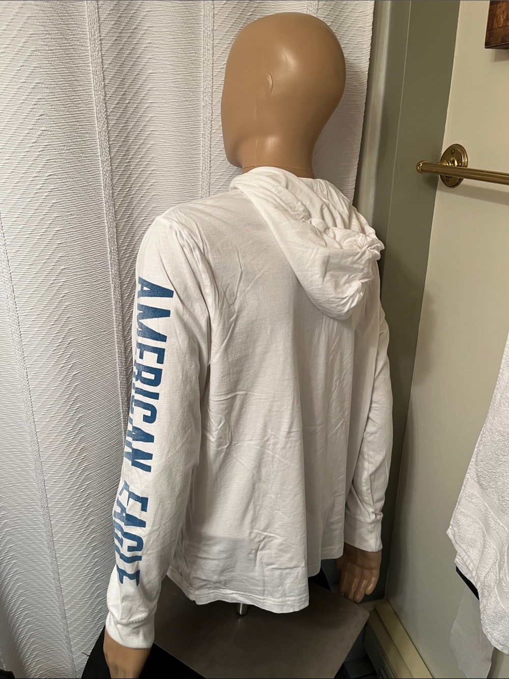 Lightweight White Hooded American Eagle Hoodie - Picture 3 of 3